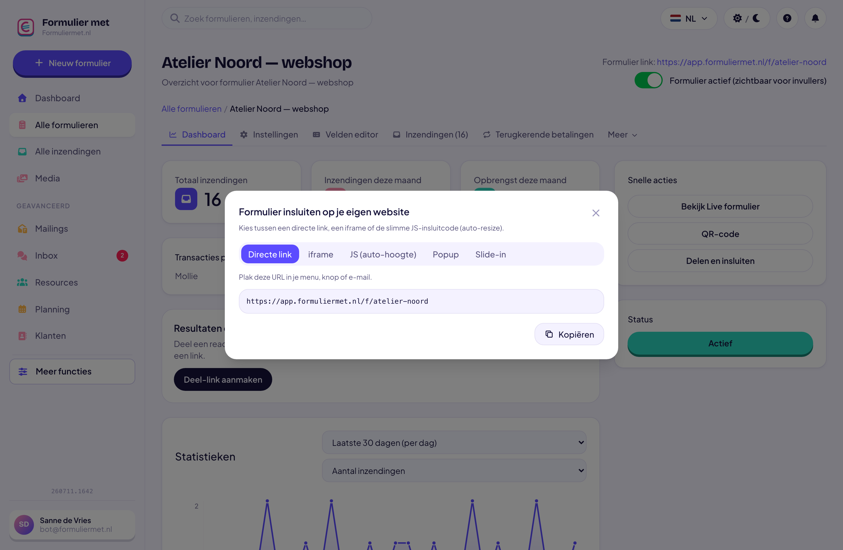 Het formulier-dashboard met de deel-link, QR-code en insluit-opties.