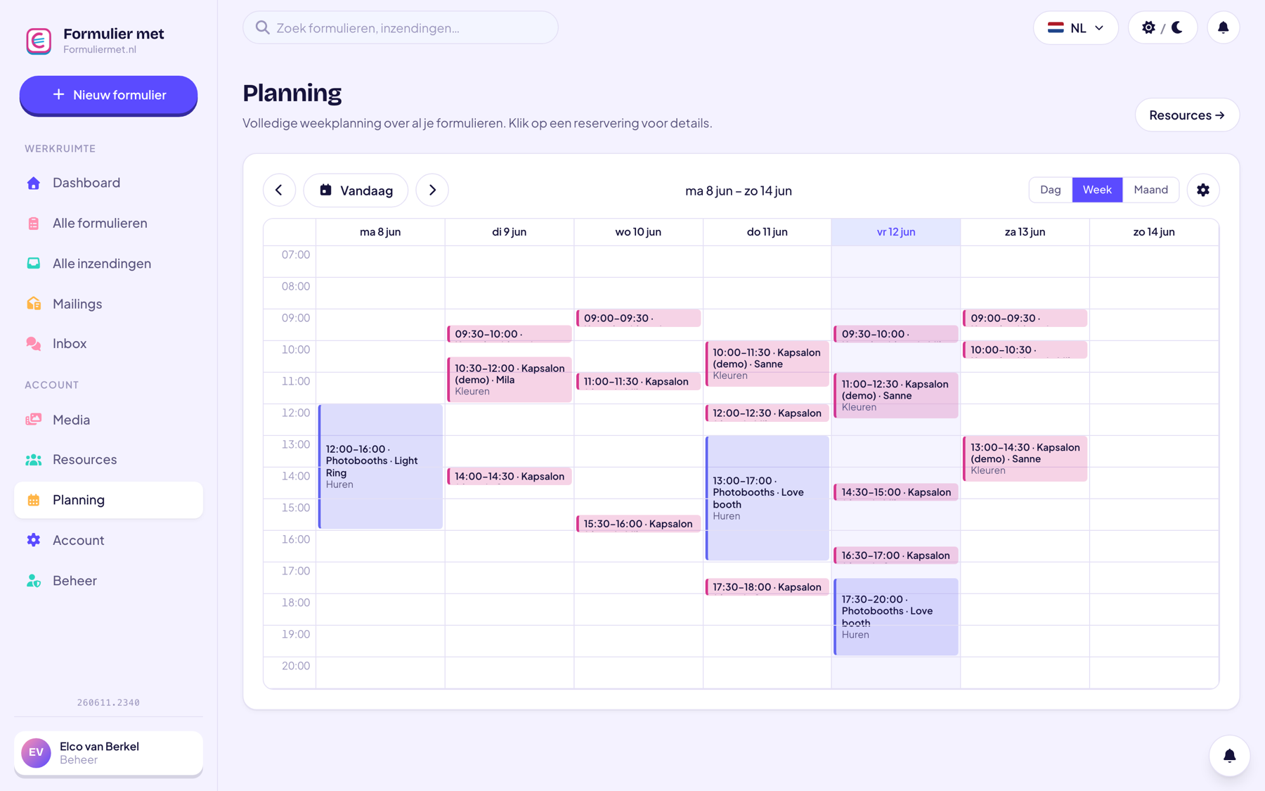 Weekplanning met reserveringen en kleuren per resource